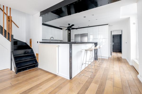 PARIS 2ème - À VENDRE - Élégant Duplex de 3 Pièces - 92,22 m²