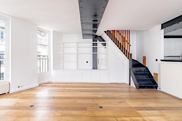 PARIS 2ème - À VENDRE - Élégant Duplex de 3 Pièces - 92,22 m²