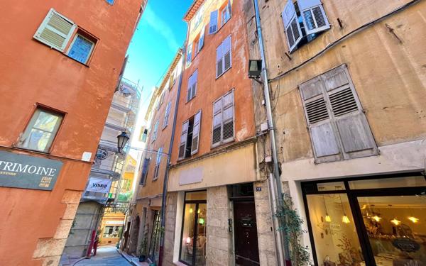 Appartement à vendre    2 pièces • 39,60 m2 Grasse