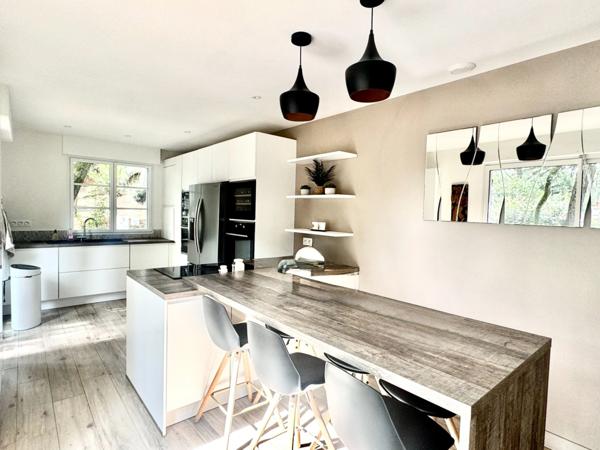 LA BAULE AQUABAULE-MAISON DE 201M2 9P-PROCHE DES COMMERCES-A DEUX PAS DE LA MER- TERRASSE-JARDIN-2 GARAGES