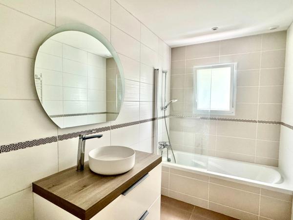 LA BAULE AQUABAULE-MAISON DE 201M2 9P-PROCHE DES COMMERCES-A DEUX PAS DE LA MER- TERRASSE-JARDIN-2 GARAGES