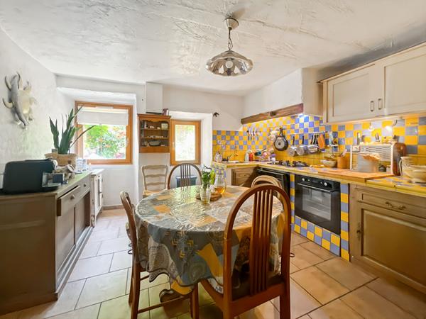 MAISON DE HAMEAU 7 PIECES 5 CHAMBRES