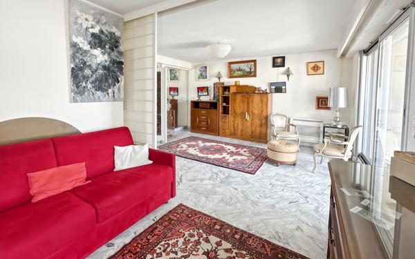 Appartement à vendre    3 pièces • 79 m2 Nice