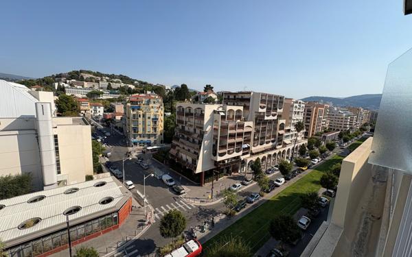 Appartement à vendre    3 pièces • 79 m2 Nice