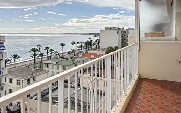 Appartement à vendre    3 pièces • 79 m2 Nice