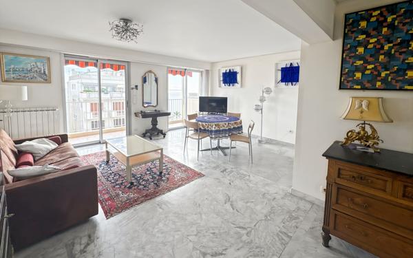 Appartement à vendre    3 pièces • 79 m2 Nice