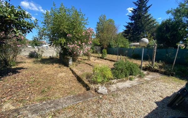 Maison à vendre    4 pièces •  Saint-Loubès