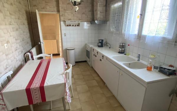 Maison à vendre    4 pièces •  Saint-Loubès