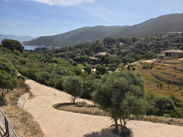Campomoro – Rare villa de 200 m² avec suite parentale et vue panoramique mer Belvédère-Campomoro (20110)
