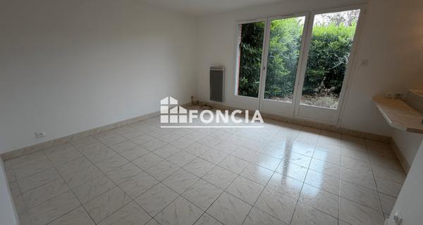 Location Appartement 2 pièces 46.34 m² - Montigny-le-bretonneux 78180