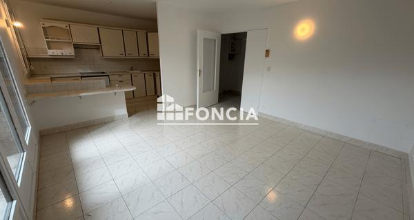 Location Appartement 2 pièces 46.34 m² - Montigny-le-bretonneux 78180