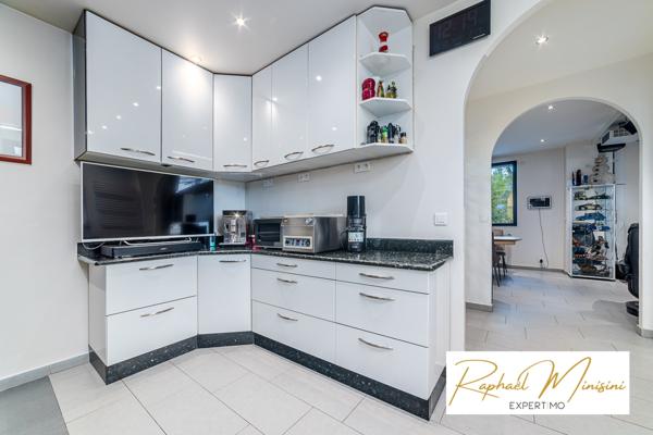 Choisy-le-Roi (94600) Choisy-le-Roi Gondoles Sud – Maison 7 pièces avec jardin, sous-sol et garage