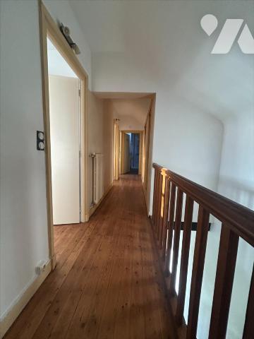 Queven, maison en pierre 144 m2 , 1450 m2 de jardin