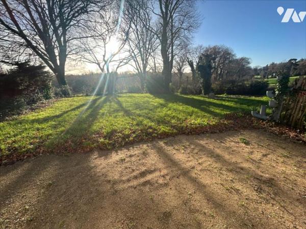 Queven, maison en pierre 144 m2 , 1450 m2 de jardin