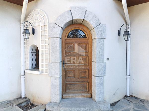 Maison de style située dans un quartier résidentiel très recherché à Gap.