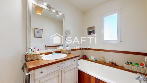 Maison de plain-pied avec garages et jardin – Wimereux centre