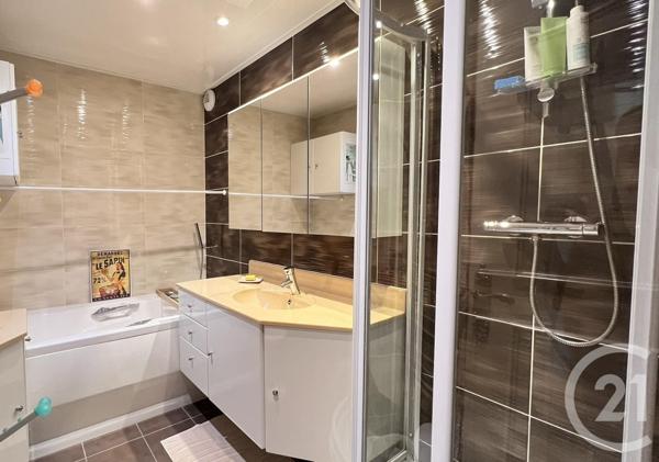 Appartement T5 à vendre  5 pièces - 111,81 m2 GAP - 05