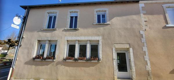 Café avec clientéle et logement