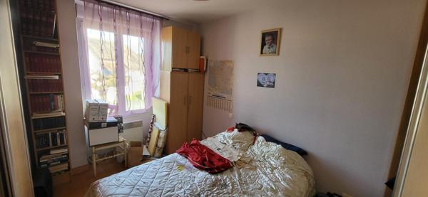 Café avec clientéle et logement