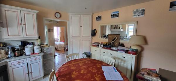 Café avec clientéle et logement