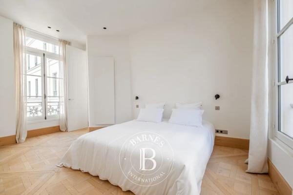 Paris 7ème, Appartement 3 Chambres -  177 m² à vendre