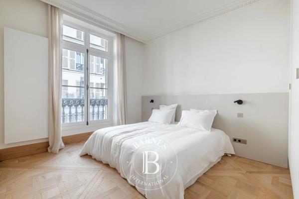 Paris 7ème, Appartement 3 Chambres -  177 m² à vendre