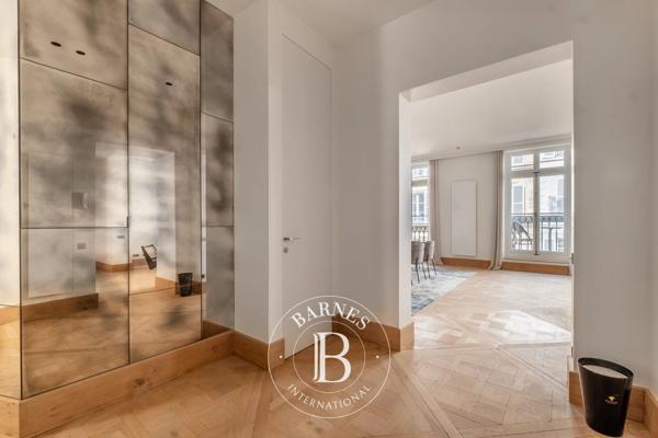 Paris 7ème, Appartement 3 Chambres -  177 m² à vendre