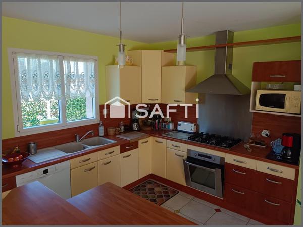 Safti-Benjamin Marcouiller vous propose : Pavillon 9 pièces.