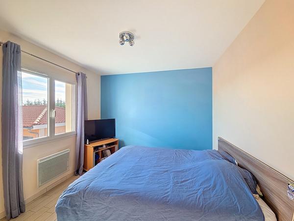 À vendre - Maison contemporaine, 5 pièces située à Miribel (01700)