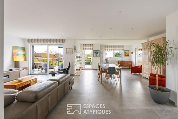 Maison contemporaine aux lignes épurées et son appartement indépendant