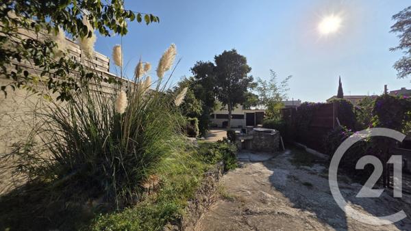 Terrain à vendre  214 m2 ST MITRE LES REMPARTS - 13