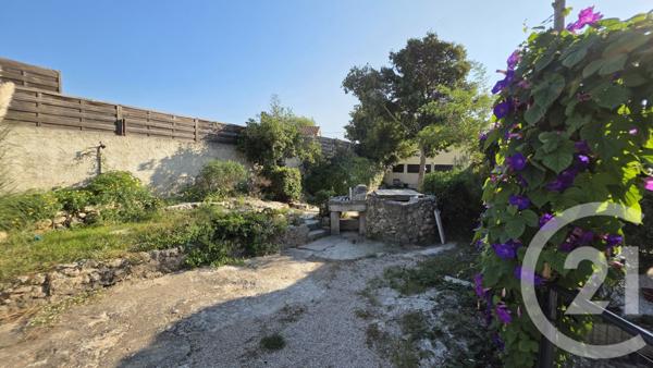 Terrain à vendre  214 m2 ST MITRE LES REMPARTS - 13