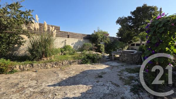 Terrain à vendre  214 m2 ST MITRE LES REMPARTS - 13