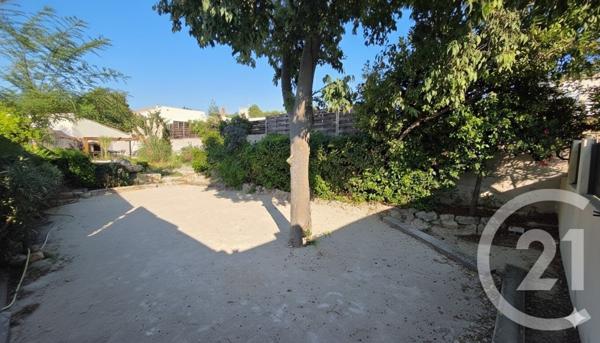 Terrain à vendre  214 m2 ST MITRE LES REMPARTS - 13