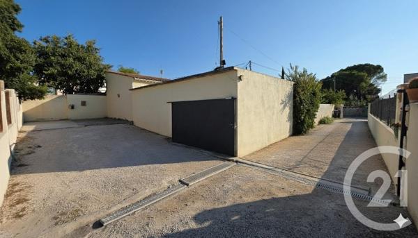 Terrain à vendre  214 m2 ST MITRE LES REMPARTS - 13