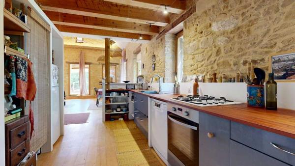 Maison ancienne - Saint-cyprien Bel ensemble de trois maisons en pierre avec piscine au calme