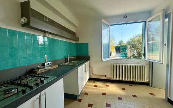 Maison à vendre    6 pièces • 172,93 m2 Chazay-d'Azergues