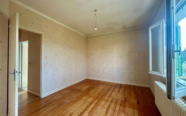 Maison à vendre    6 pièces • 172,93 m2 Chazay-d'Azergues