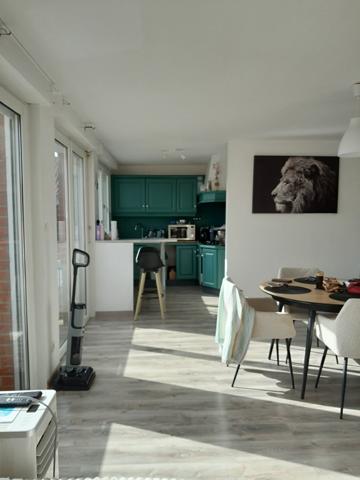 Immeuble
         5 pièces
        - 150 m² 276 040 € *