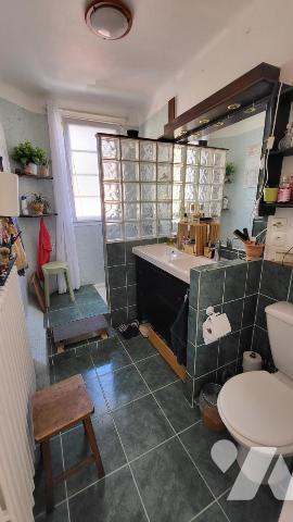 Maison de ville sur 112 m² en bon état
