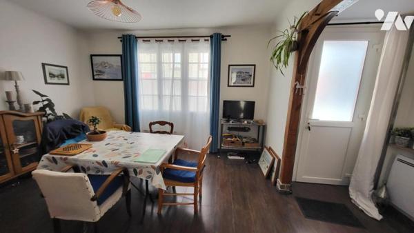 Maison de ville sur 112 m² en bon état