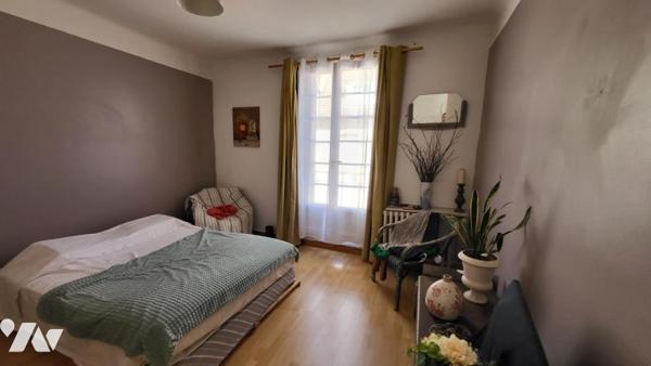 Maison de ville sur 112 m² en bon état