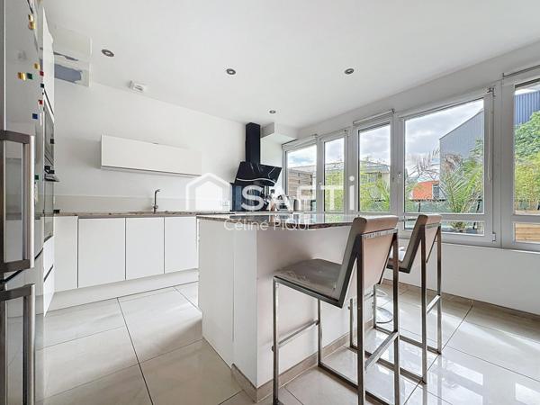 Appartement de 94 m² avec terrasse plein sud et petit appartement indépendant de 21 m2