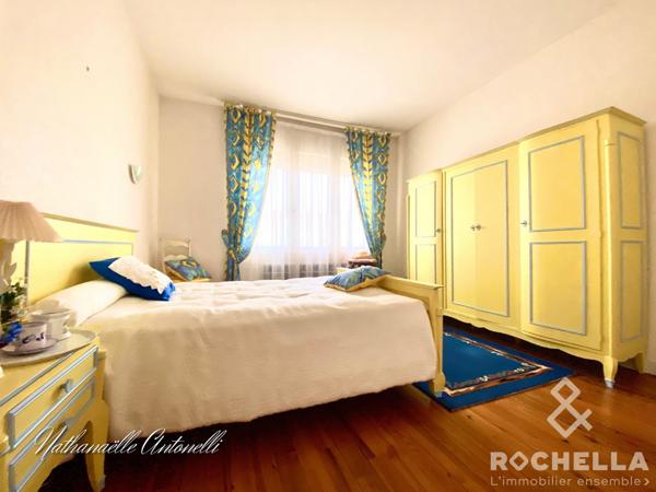 MAISON ANCIENNE PROCHE COMMODITES AVEC ANCIENNE ÉTABLE