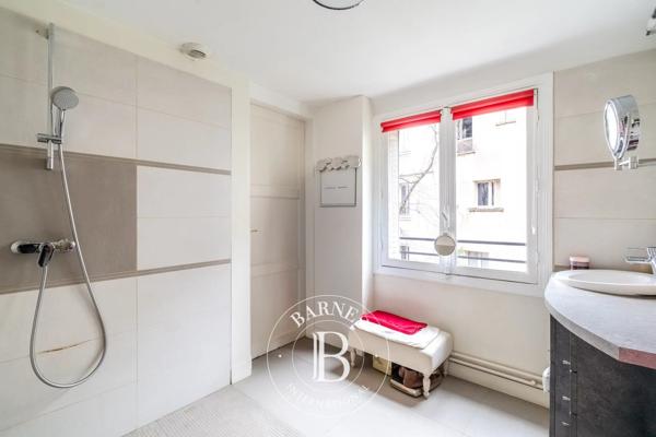 Neuilly-sur-Seine, Hôtel particulier 5 Chambres -  392 m² à vendre