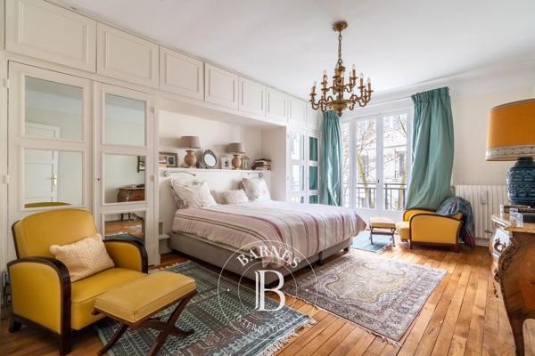 Neuilly-sur-Seine, Hôtel particulier 5 Chambres -  392 m² à vendre