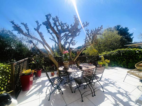 CASTELNAU LE LEZ Maison familiale 5 pièces, 4 chambres, 103 m² avec bel extérieur