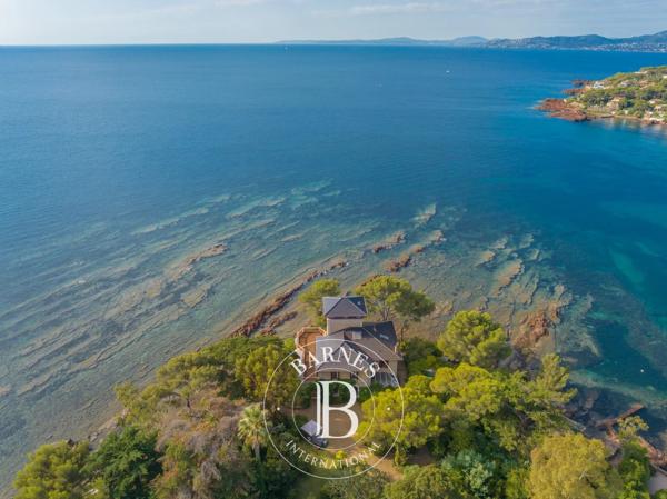 Saint-Raphaël, Villa 8 Chambres -  426 m² à vendre