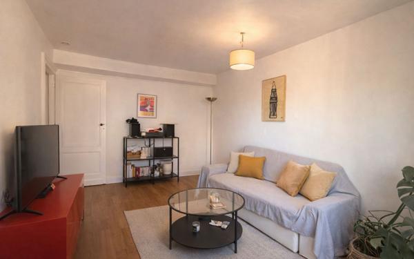 Appartement à vendre    2 pièces • 38 m2 Bordeaux