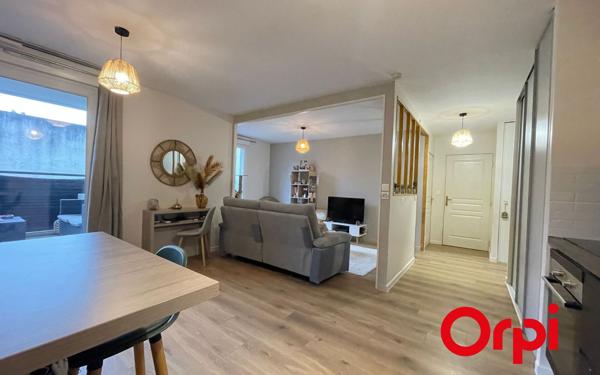 Appartement à vendre    3 pièces • 54,73 m2 Vénissieux